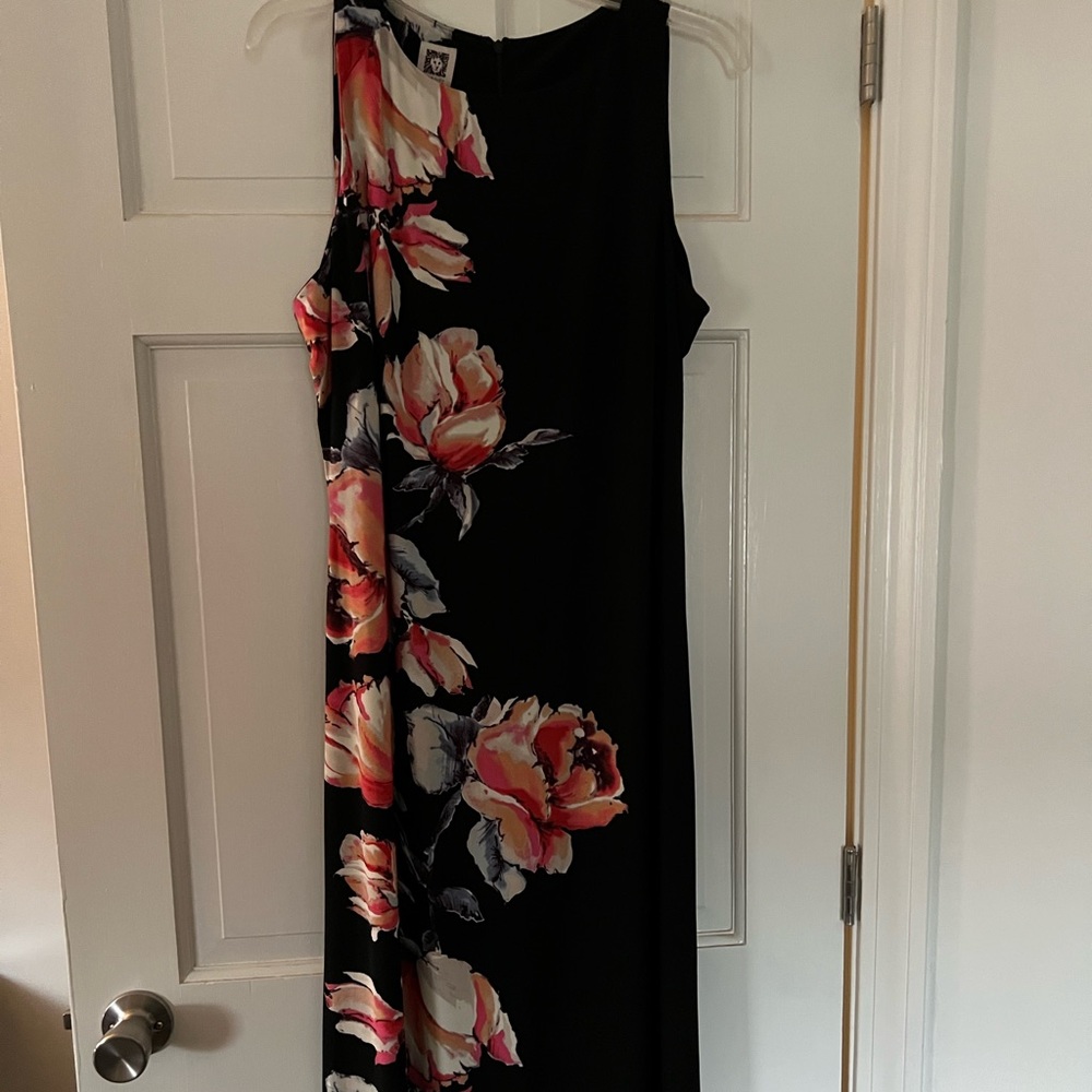 Anne Klein EUC size 14 black w/pink floral design